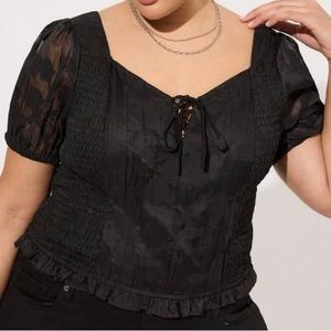 NWT TORRID Blk Smocked Crop Top